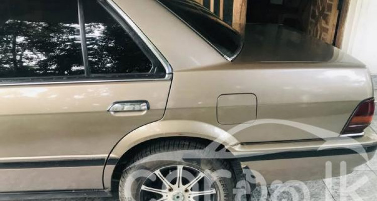 NISSAN BLUEBIRD SU13 1992