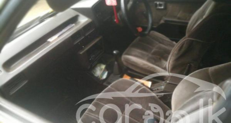 TOYOTA COROLLA 1990