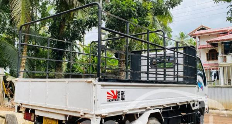 ISUZU ELF 1996
