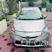 TOYOTA PRIUS 2012