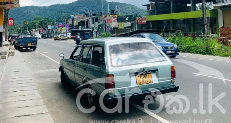 TOYOTA COROLLA DX WAGON KE72 1985