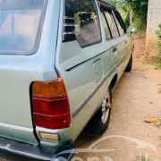 TOYOTA COROLLA DX WAGON KE72 1985