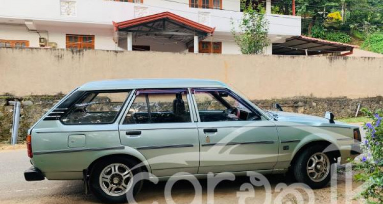 TOYOTA COROLLA DX WAGON KE72 1985