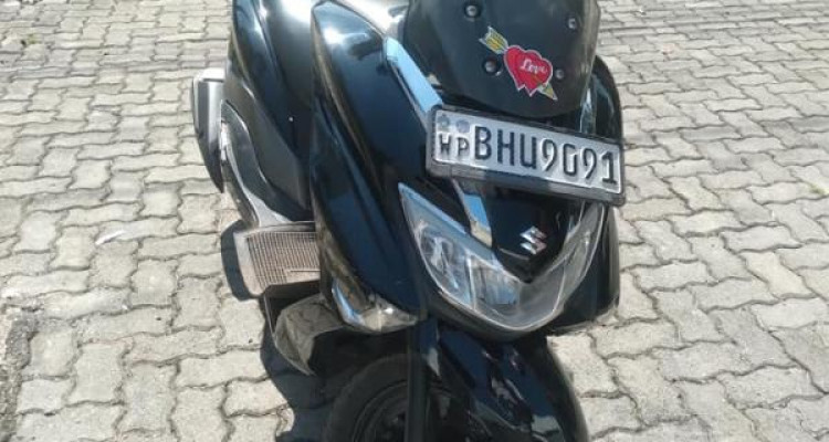SUZUKI BURGMAN 2019