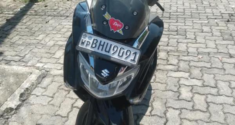 SUZUKI BURGMAN 2019