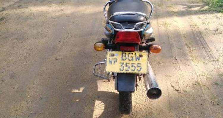 BAJAJ CT100 2018