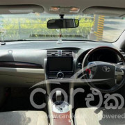 TOYOTA PREMIO 2012