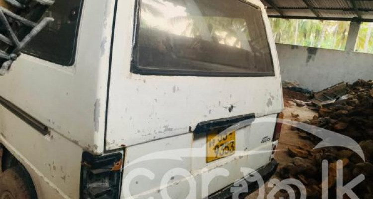 MITSUBISHI DELICA L300 1981