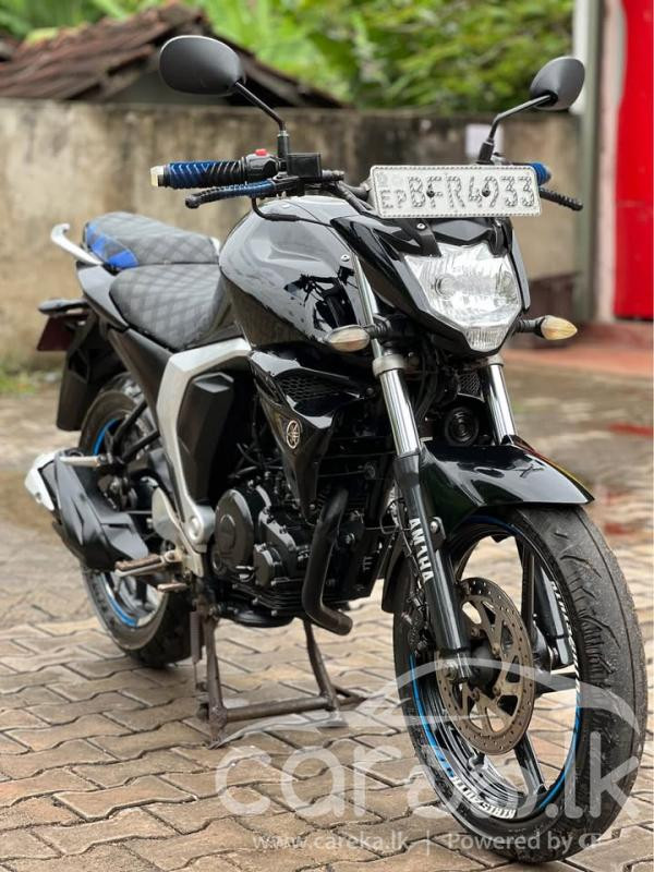 YAMAHA FAZER 2017