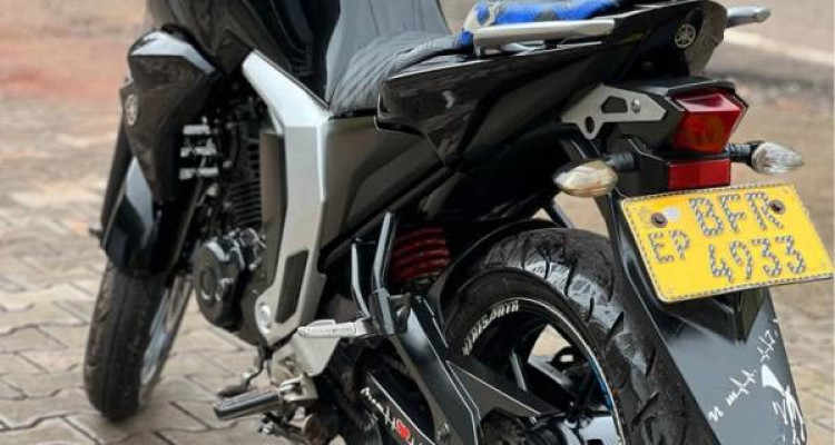 YAMAHA FAZER 2017