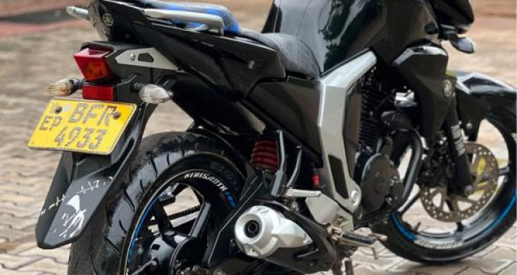 YAMAHA FAZER 2017