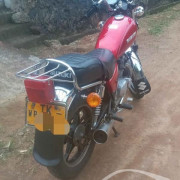 SUZUKI GN125 2007