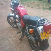 SUZUKI GN125 2007
