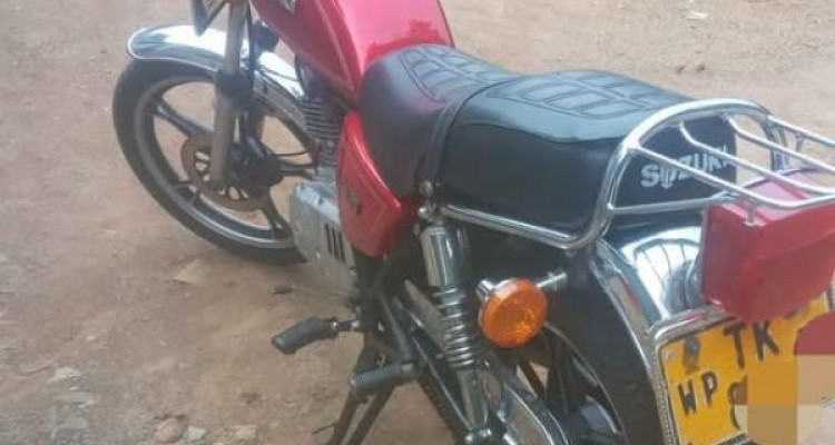 SUZUKI GN125 2007