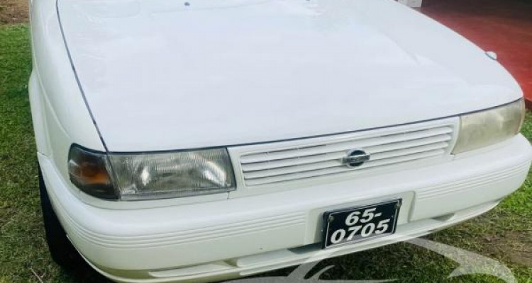 NISSAN EX SALOON 1993
