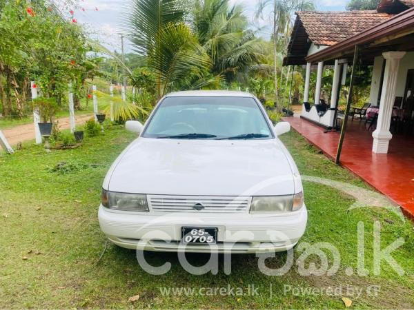 NISSAN EX SALOON 1993