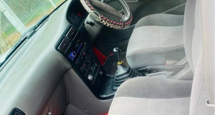 NISSAN EX SALOON 1993