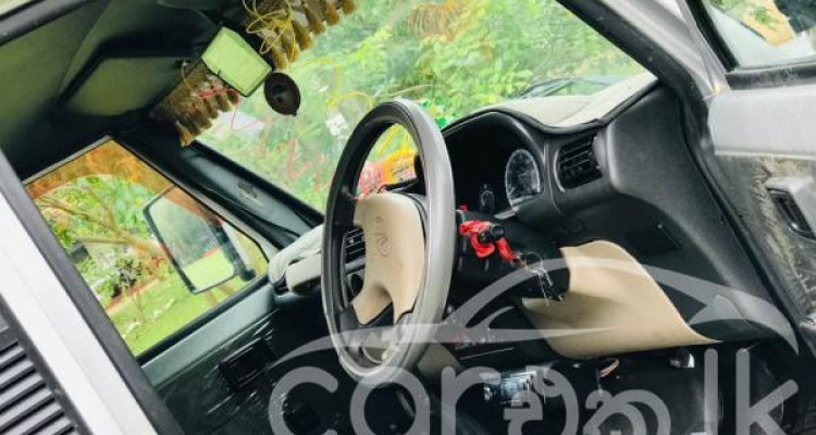 MAHINDRA BOLERO 2018