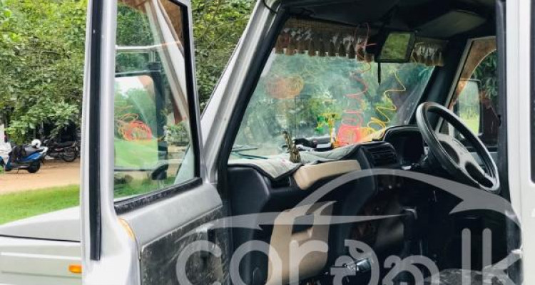 MAHINDRA BOLERO 2018