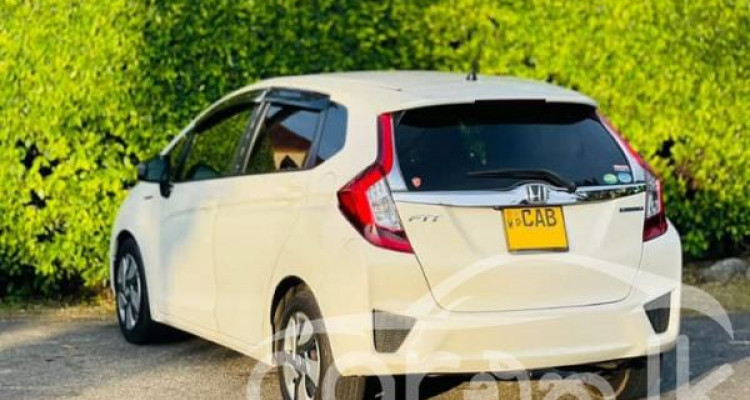 HONDA FIT GP5 2013