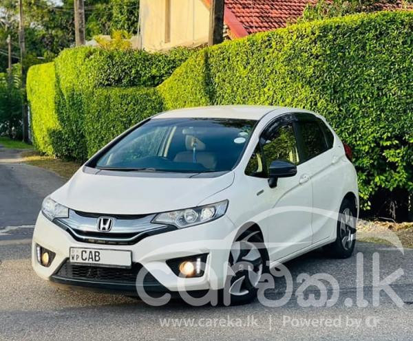 HONDA FIT GP5 2013