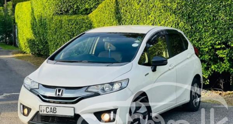 HONDA FIT GP5 2013