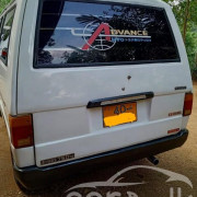 MITSUBISHI L300 1986
