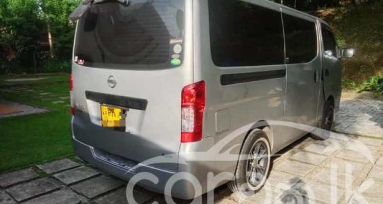NISSAN NV 350 2013