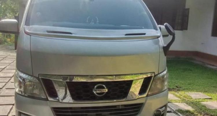 NISSAN NV 350 2013