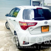 TOYOTA VITZ 2017