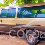 NISSAN CARAVAN 1989