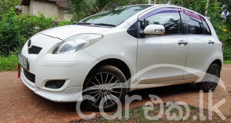 TOYOTA VITZ 2008