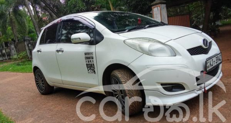 TOYOTA VITZ 2008