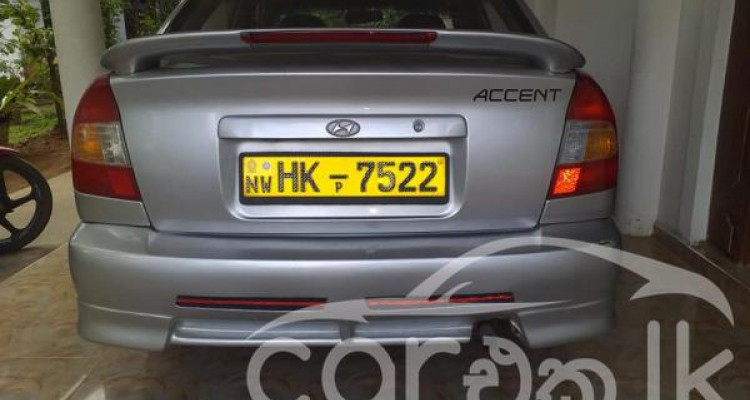 HYUNDAI ACCENT 2000