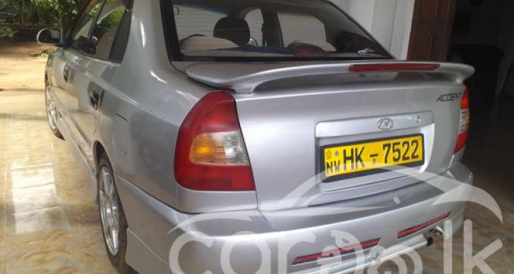 HYUNDAI ACCENT 2000