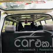 TOYOTA HIACE 1987