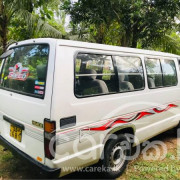 TOYOTA HIACE 1987