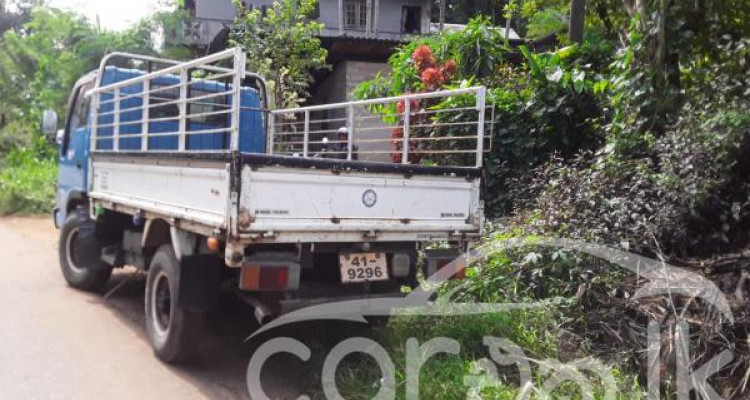 ISUZU ELF 1982