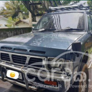 NISSAN DOUBLE CAB 1984