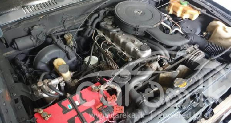 NISSAN DOUBLE CAB 1984
