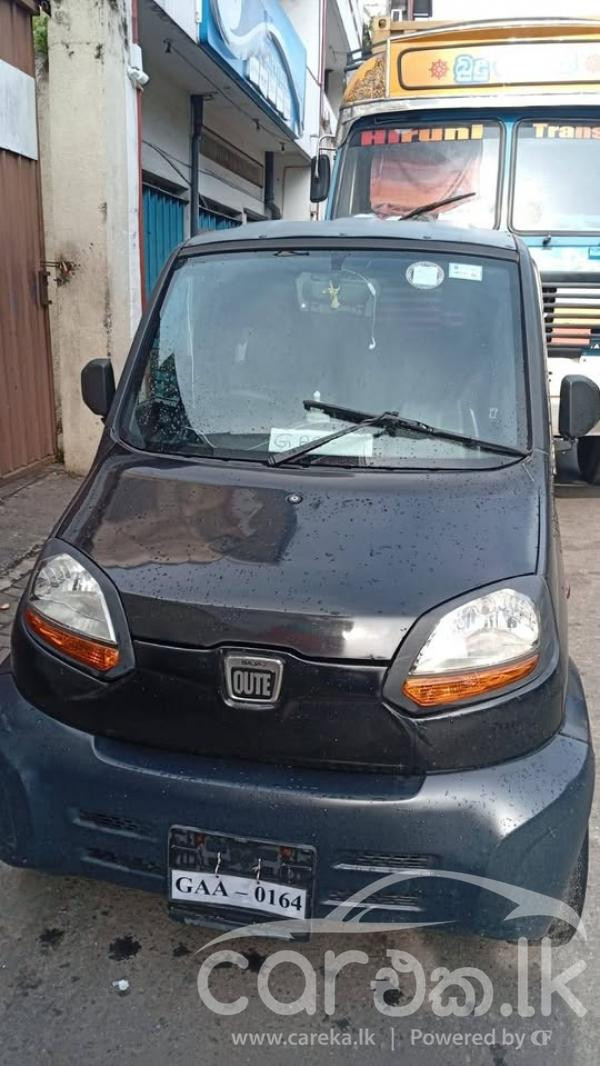 BAJAJ QUTE 2018
