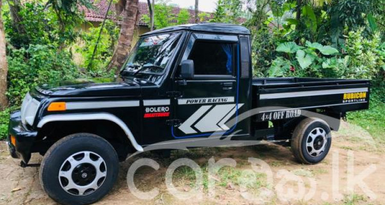 MAHINDRA BOLERO 2012