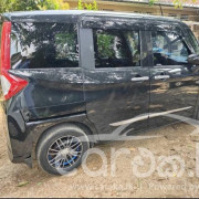 TOYOTA ROOMY 2018