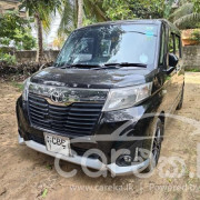 TOYOTA ROOMY 2018