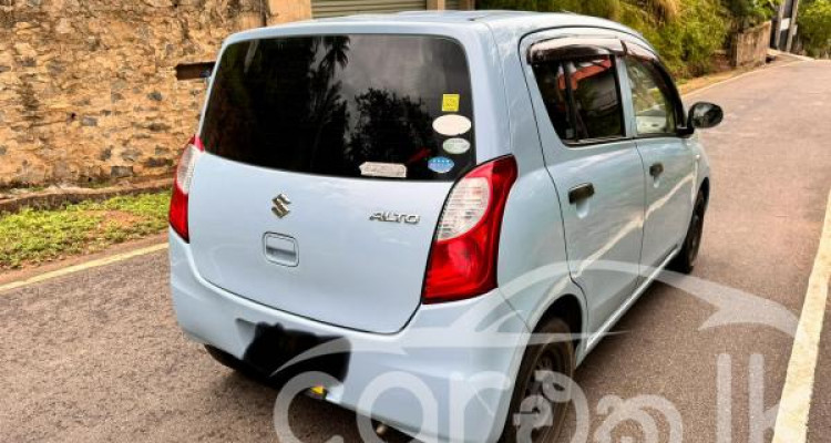 SUZUKI ALTO 2010