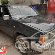 NISSAN D21 1990