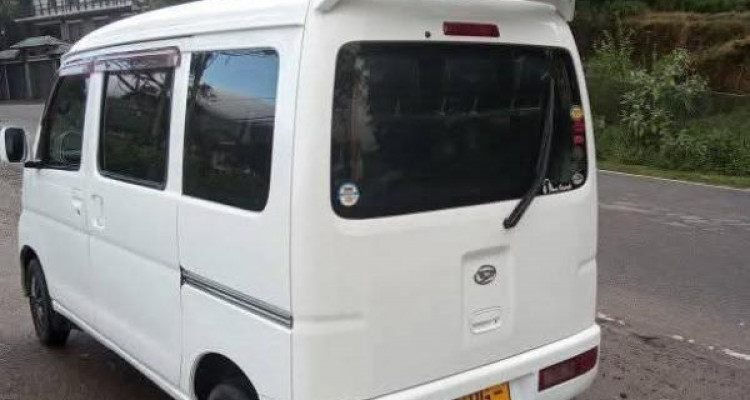 DAIHATSU HIJET 2011