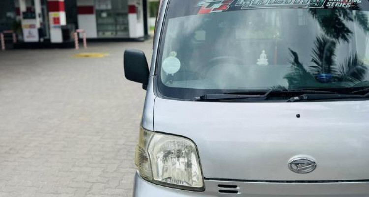 DAIHATSU HIJET 2012