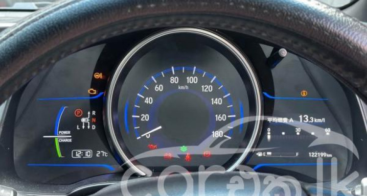 HONDA FIT GP5 2013