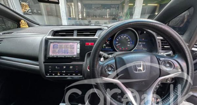 HONDA FIT GP5 2013